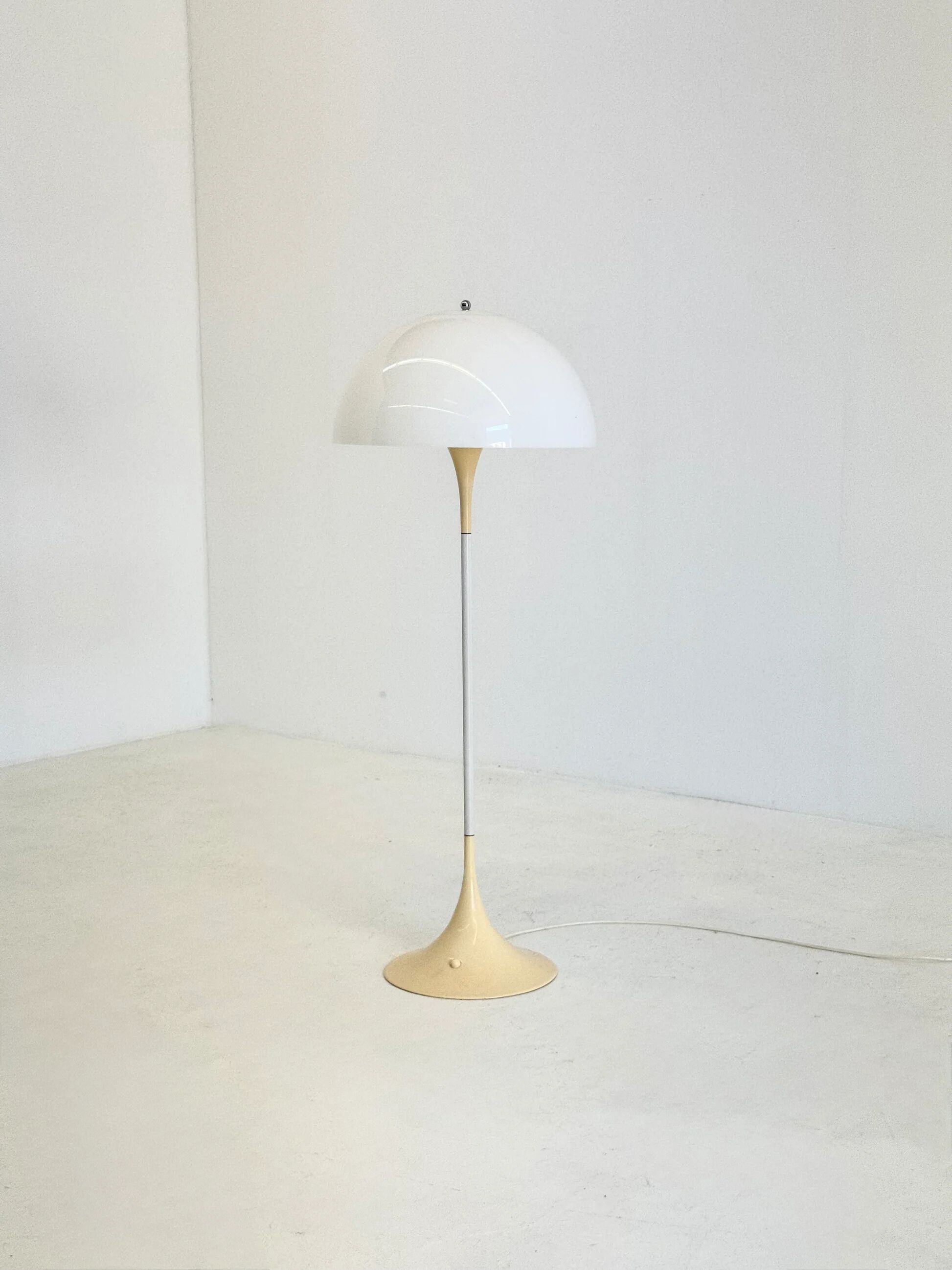 Louis Poulsen Panthella Floor Lamp Verner Panton