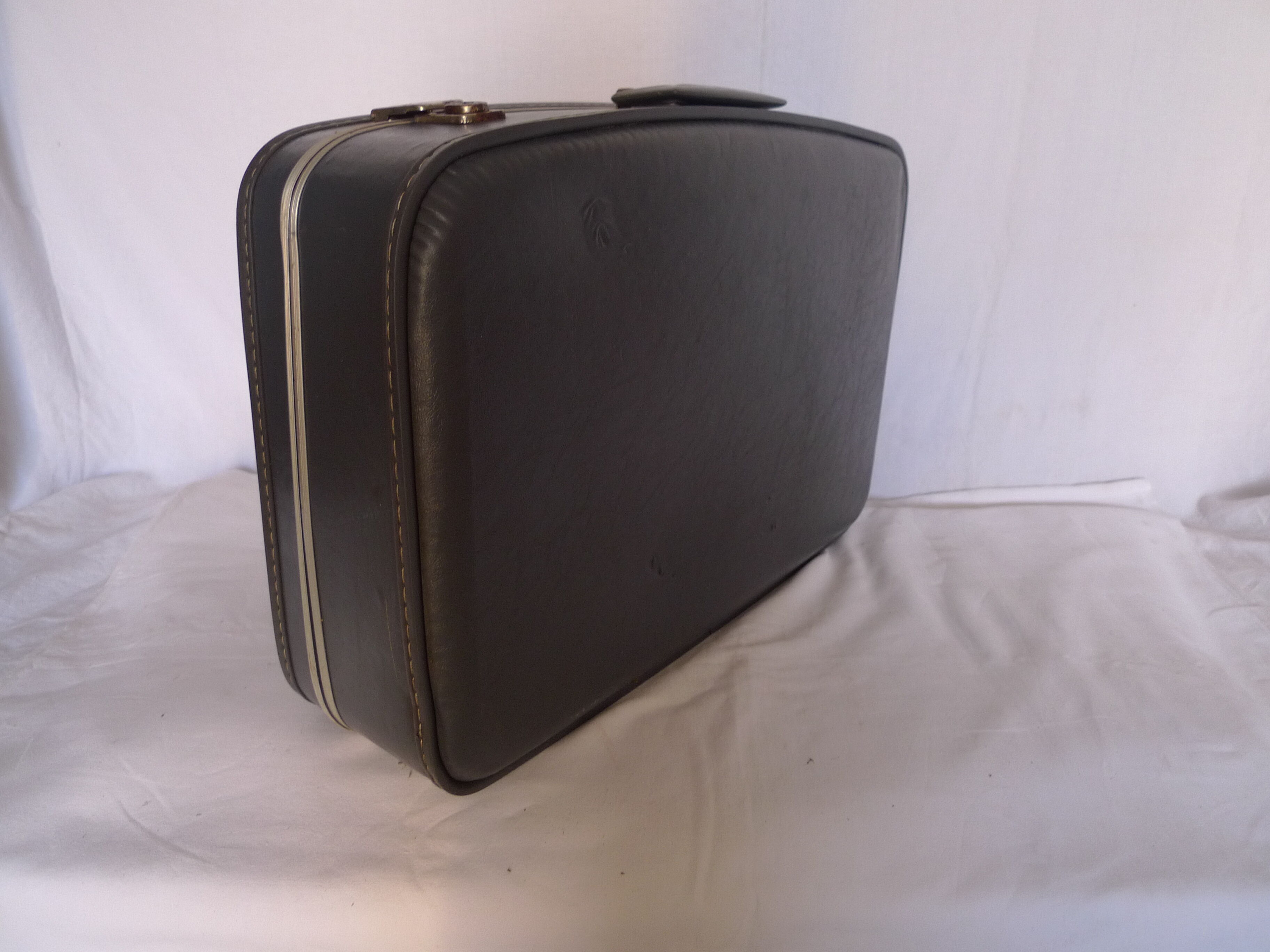 Air hostess suitcase set