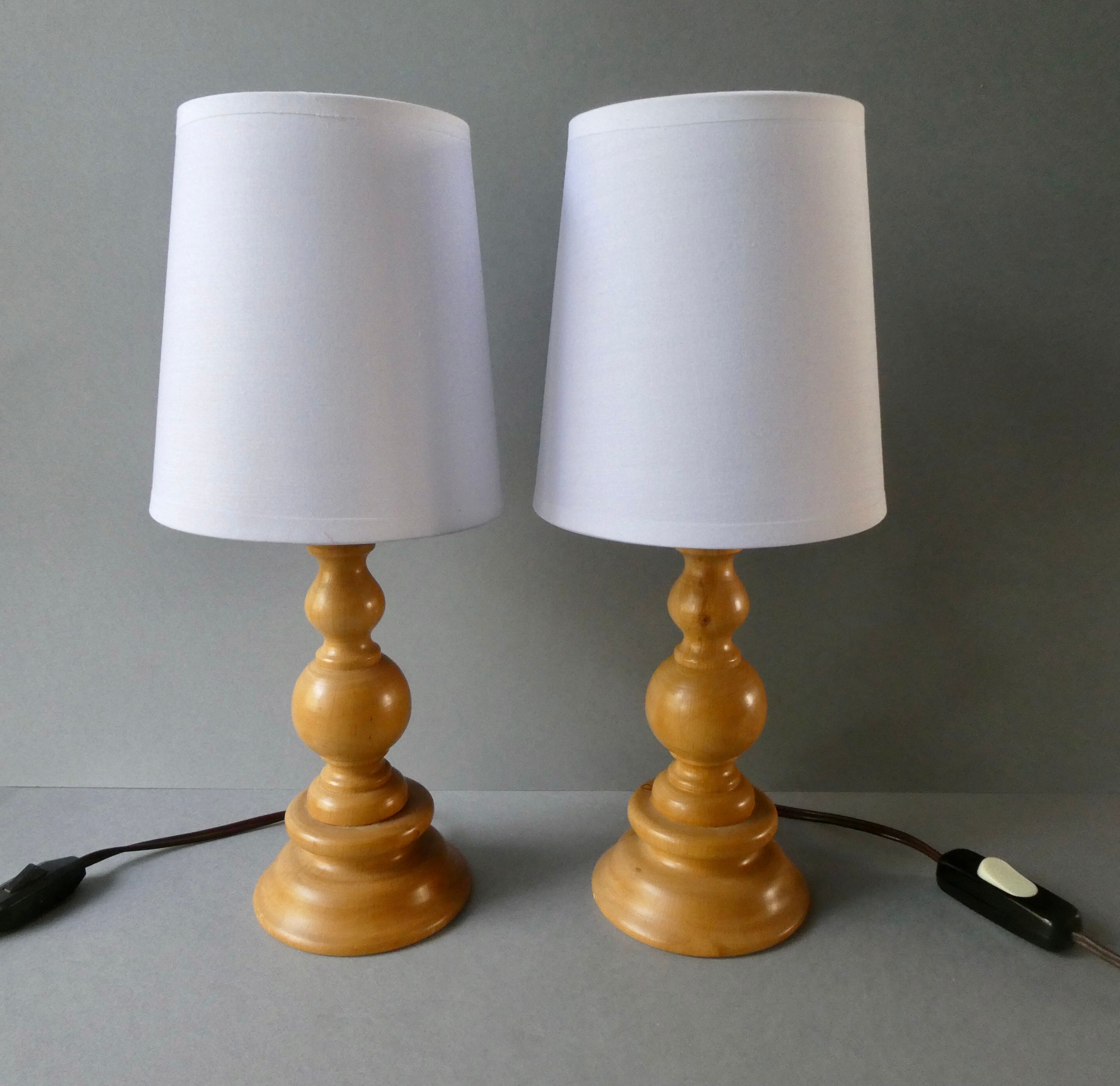 Pair of turned wooden lamps, 60s