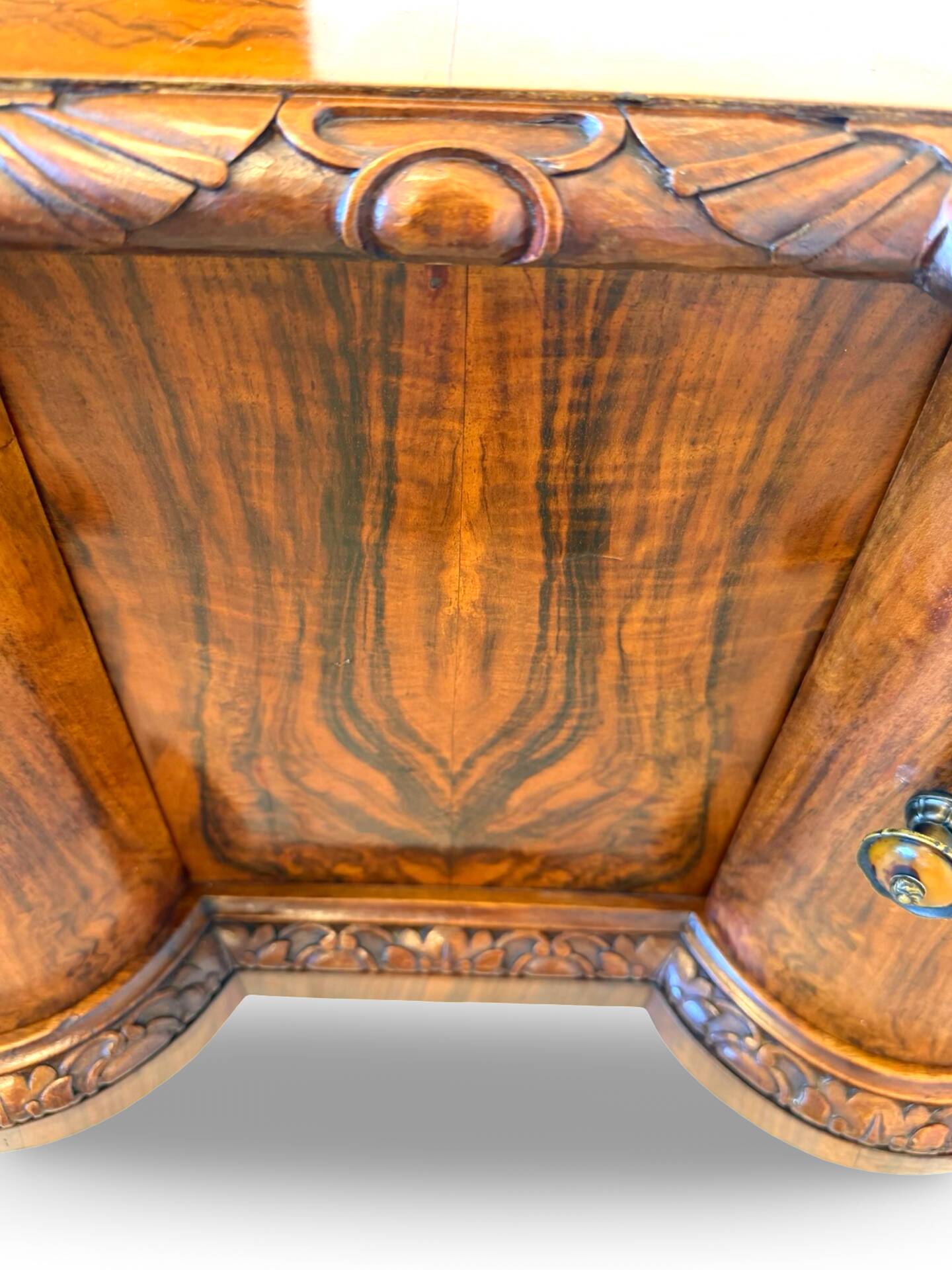Console, petinuse italienne, années 1920