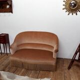 Toad seat sofa
