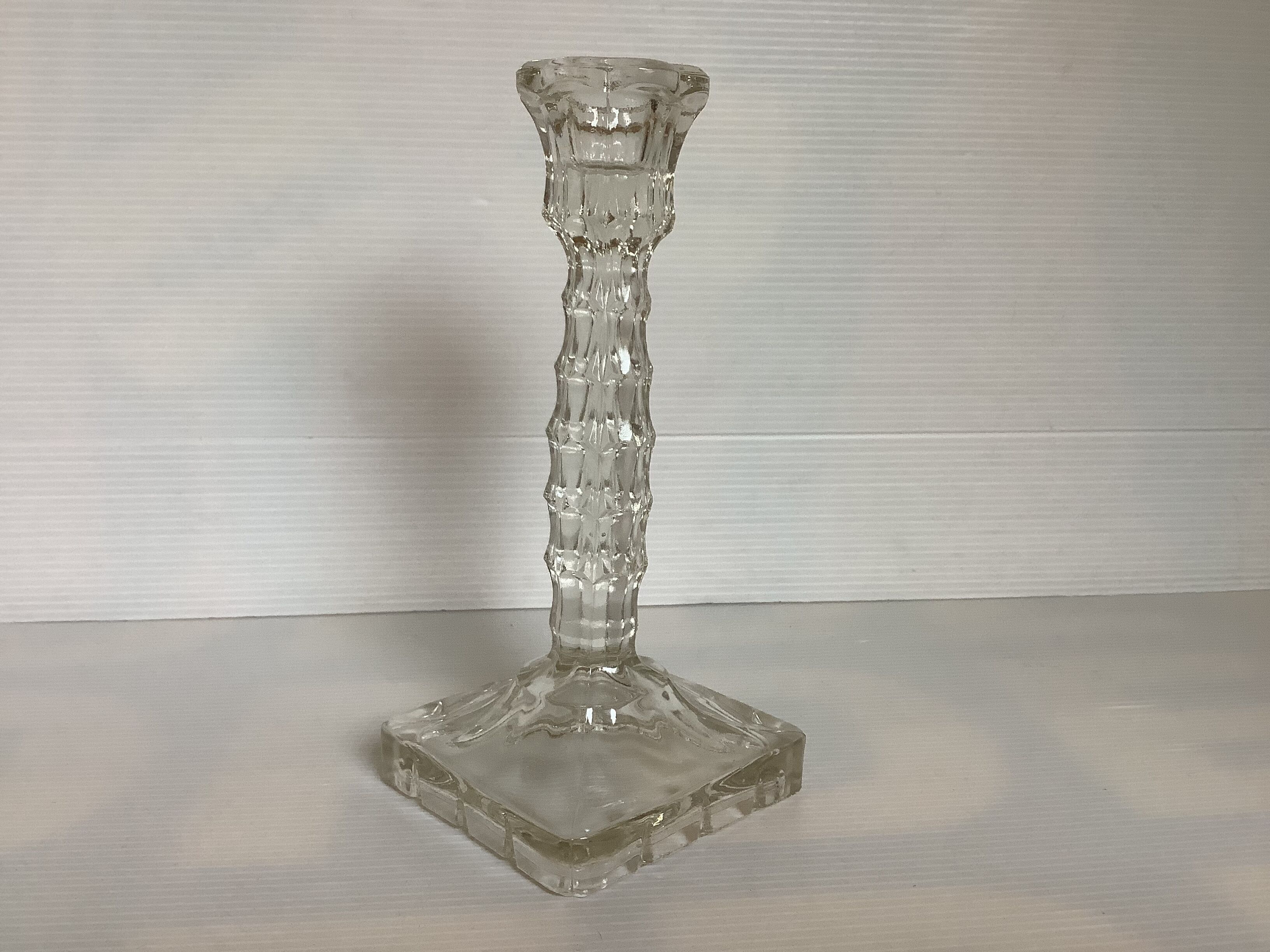 Bougeoir carré verre moulé