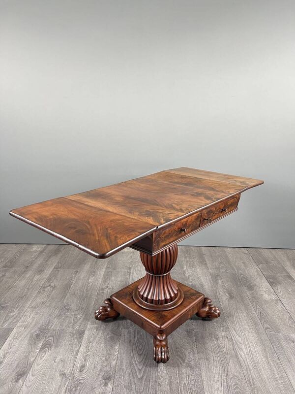 Table à volets en acajou, XIXe siècle