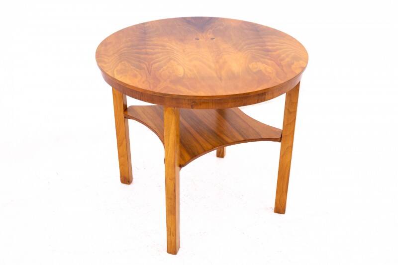 Art Deco round table from around 1950, Poland. After renovation.