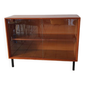 Vitrine du milieu du siècle