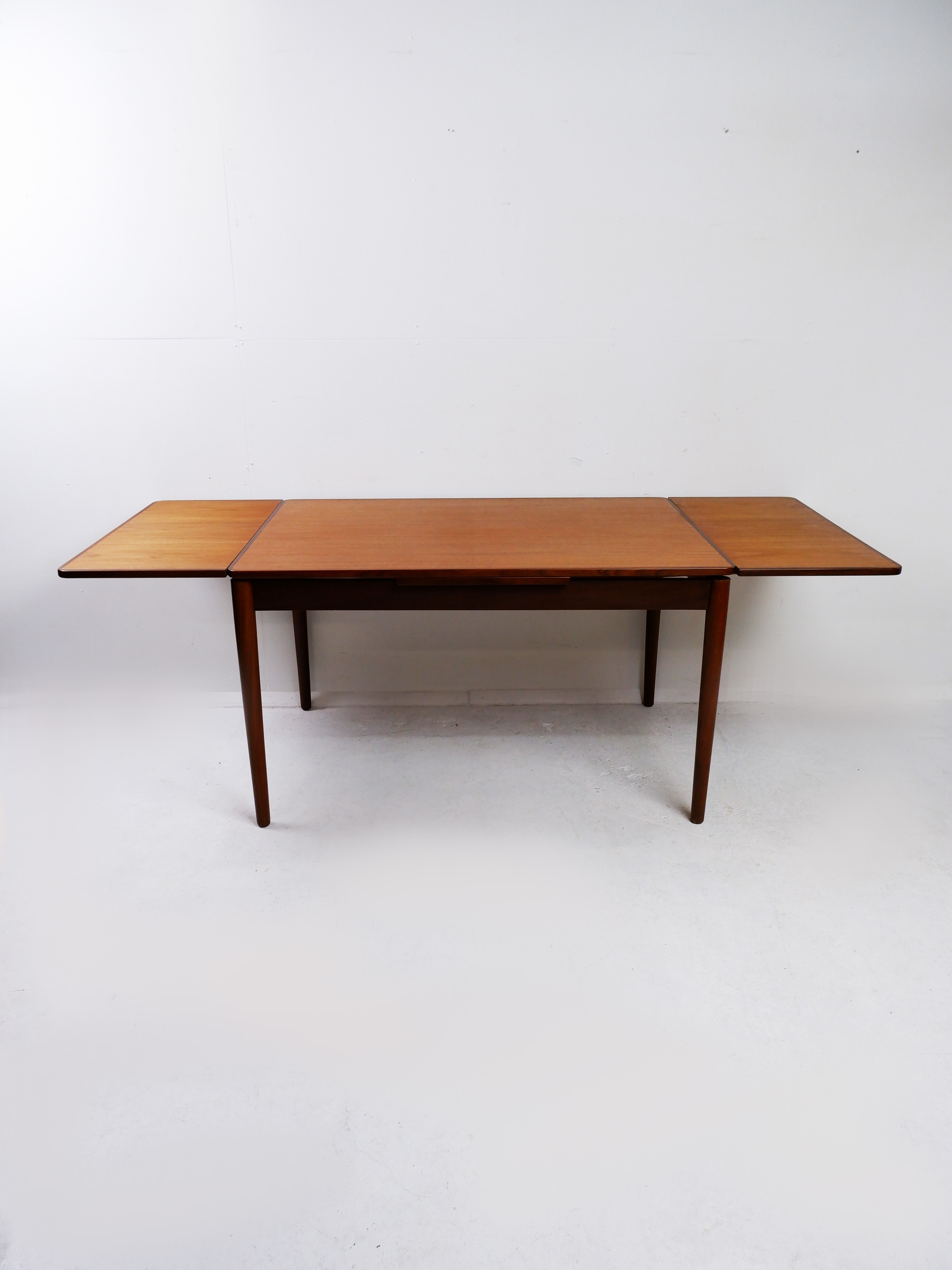 Pastoe extendable dining table 1960s