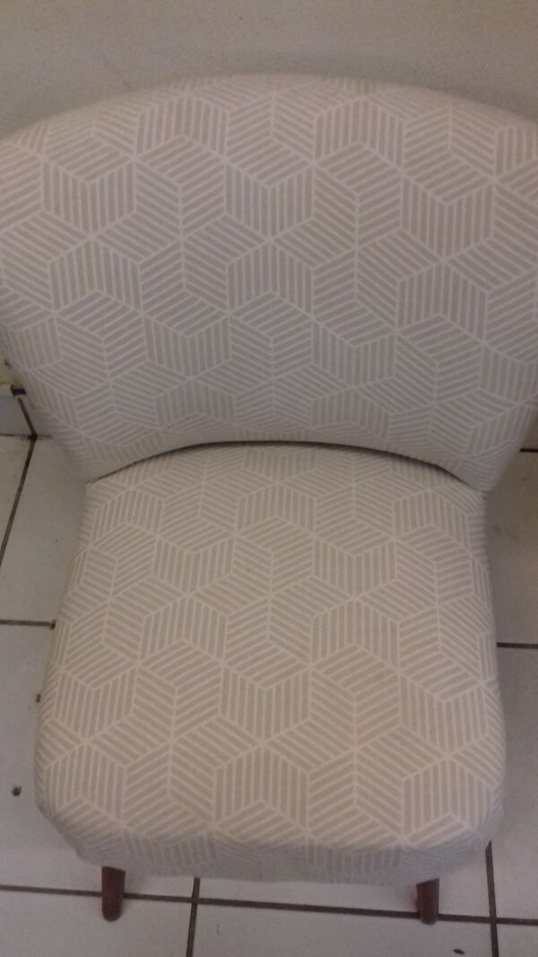 Fauteuil style fivty pieds compas