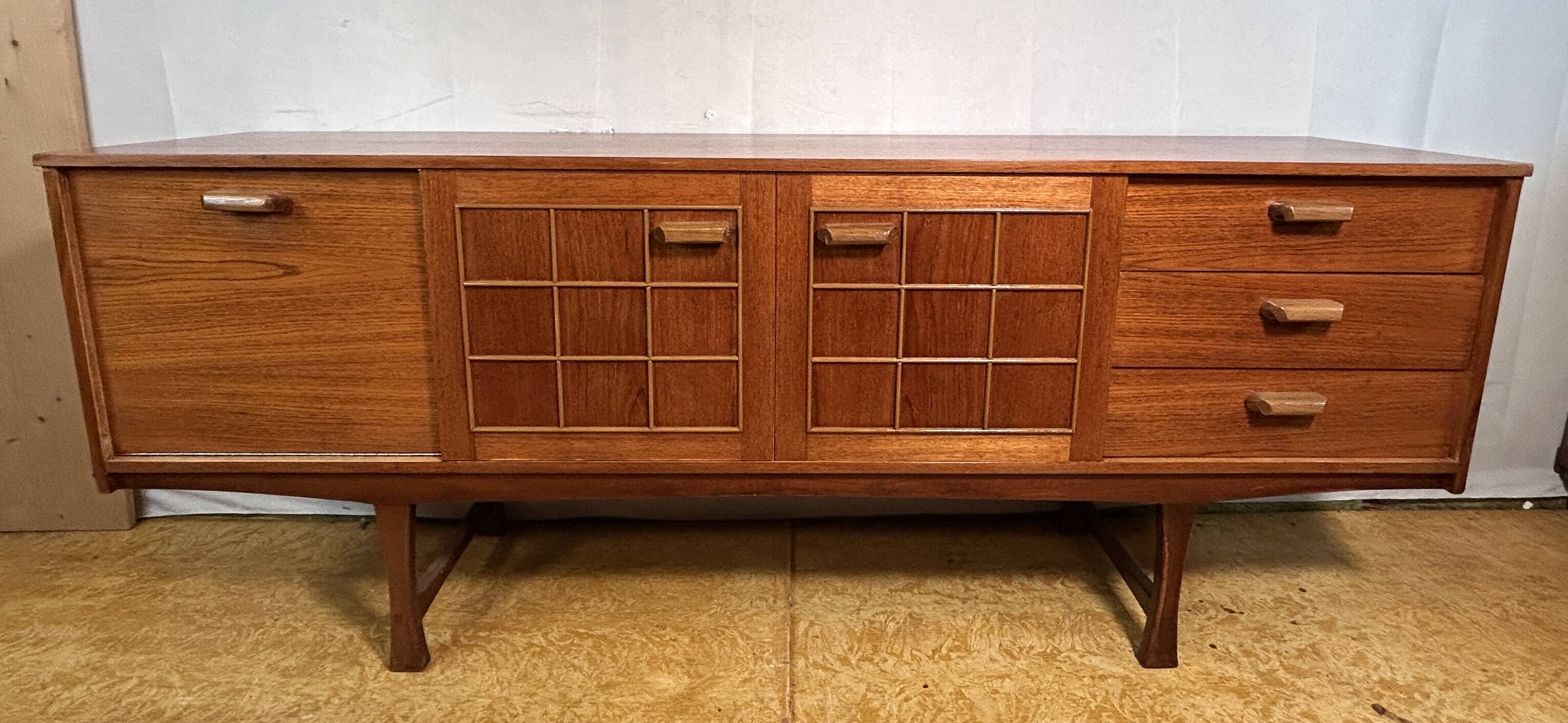 Early Mid-Century Retro Vintage Teak Sideboard by Nathan 1960