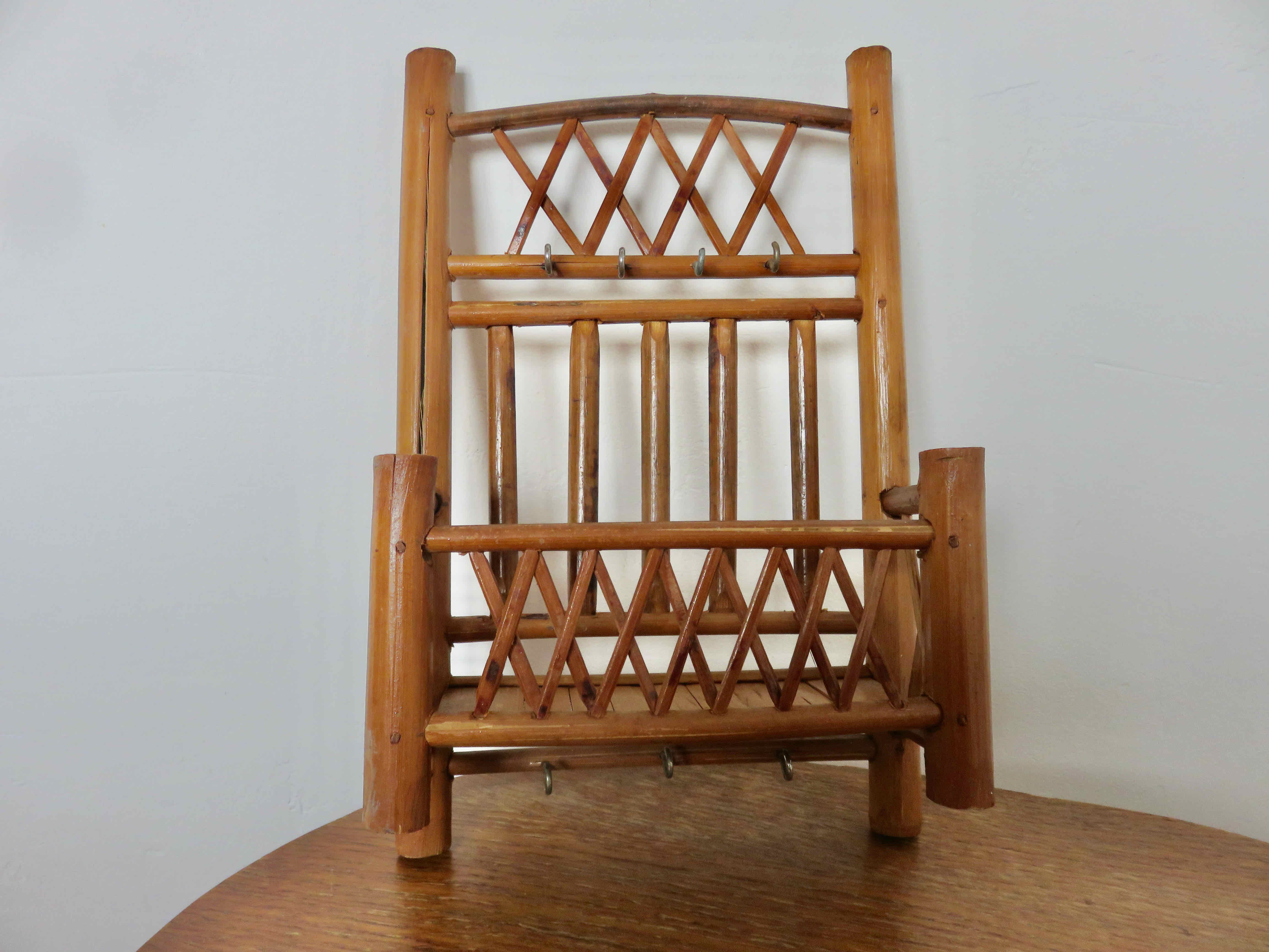 Wall mail rack in bamboo 60s 70s