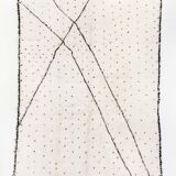 Tapis berbère Beni Ouarain écru à pois et motifs noirs 235x157cm