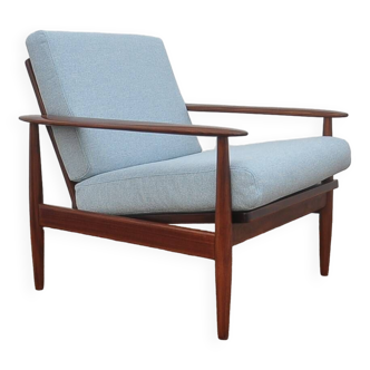 Scandinavian armchair made of teat wood in the Grete Jalk style, 1960s.