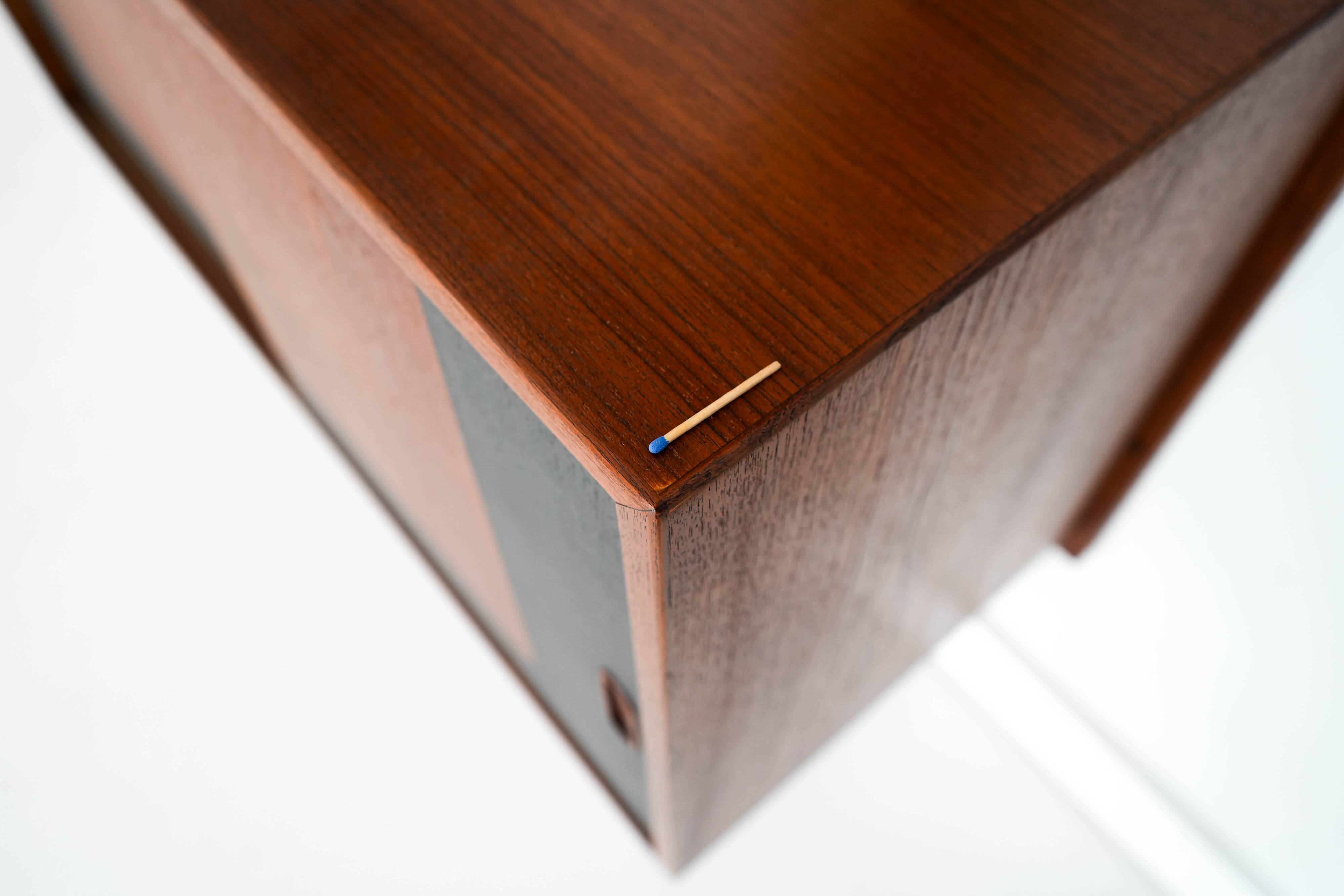 Teak modular shelving unit, Danish design, 1960s, manufactured by Hansen &