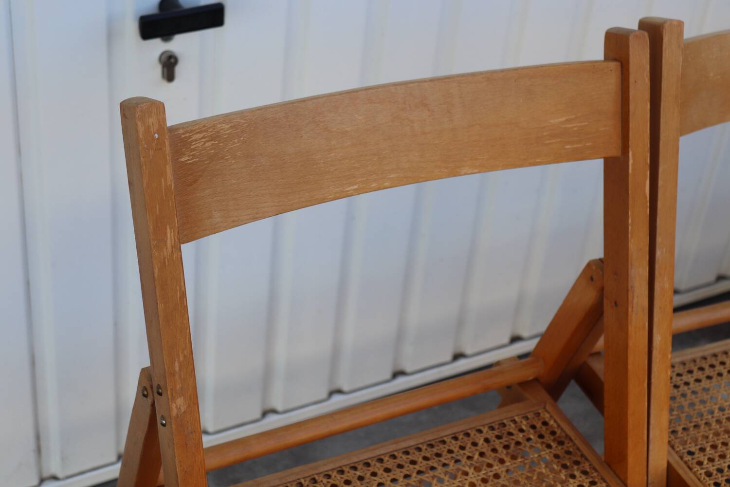 Set of 5 vintage folding chairs in beech and cane – Italy, 1970s