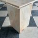 Table basse vintage en marbre rose