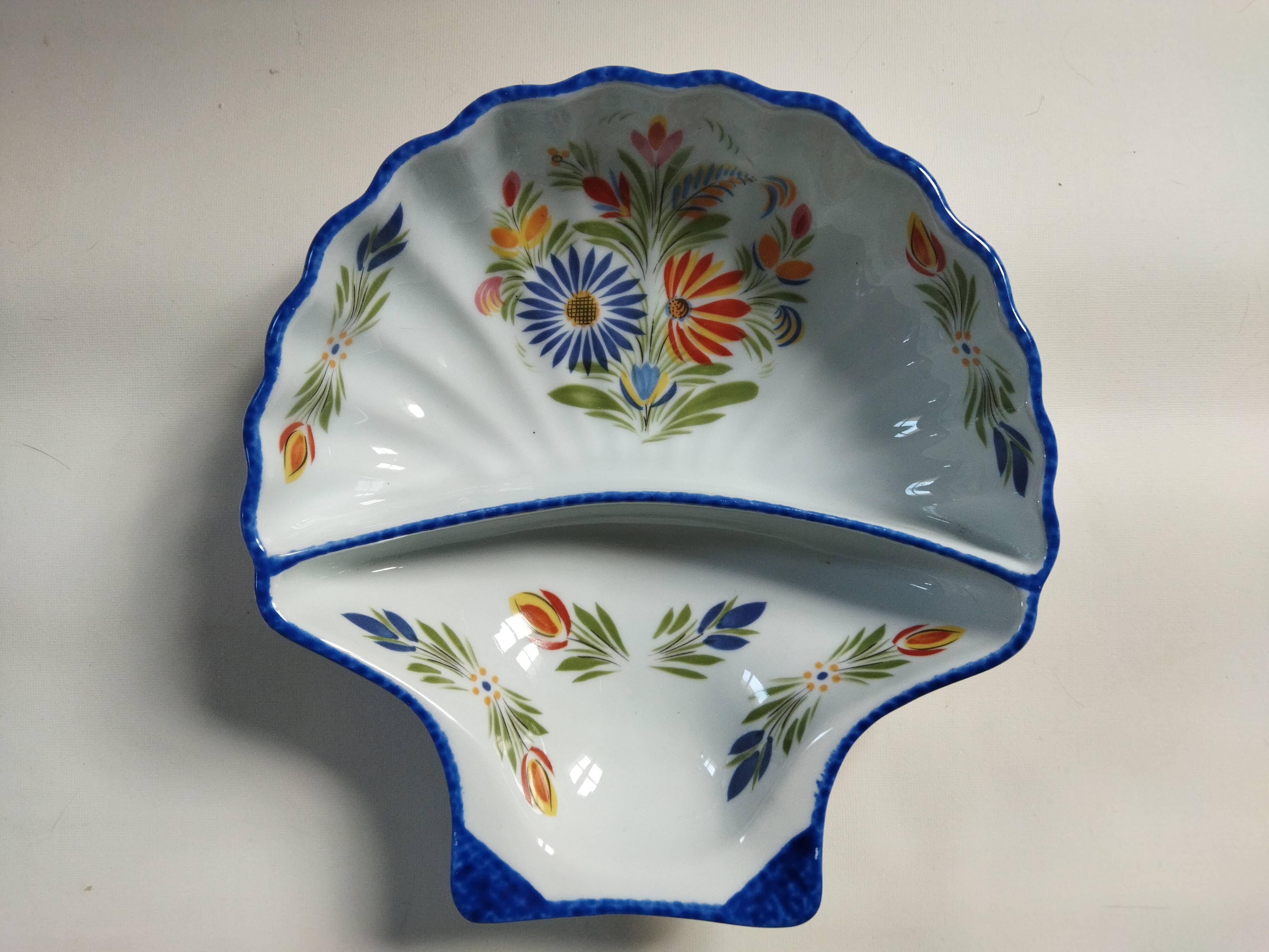Porcelain molds & fries plate Croquet Quimper