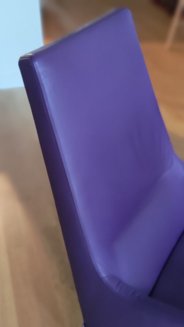 Fauteuil cuir Angie, créé par Thibault Desombre pour cinna