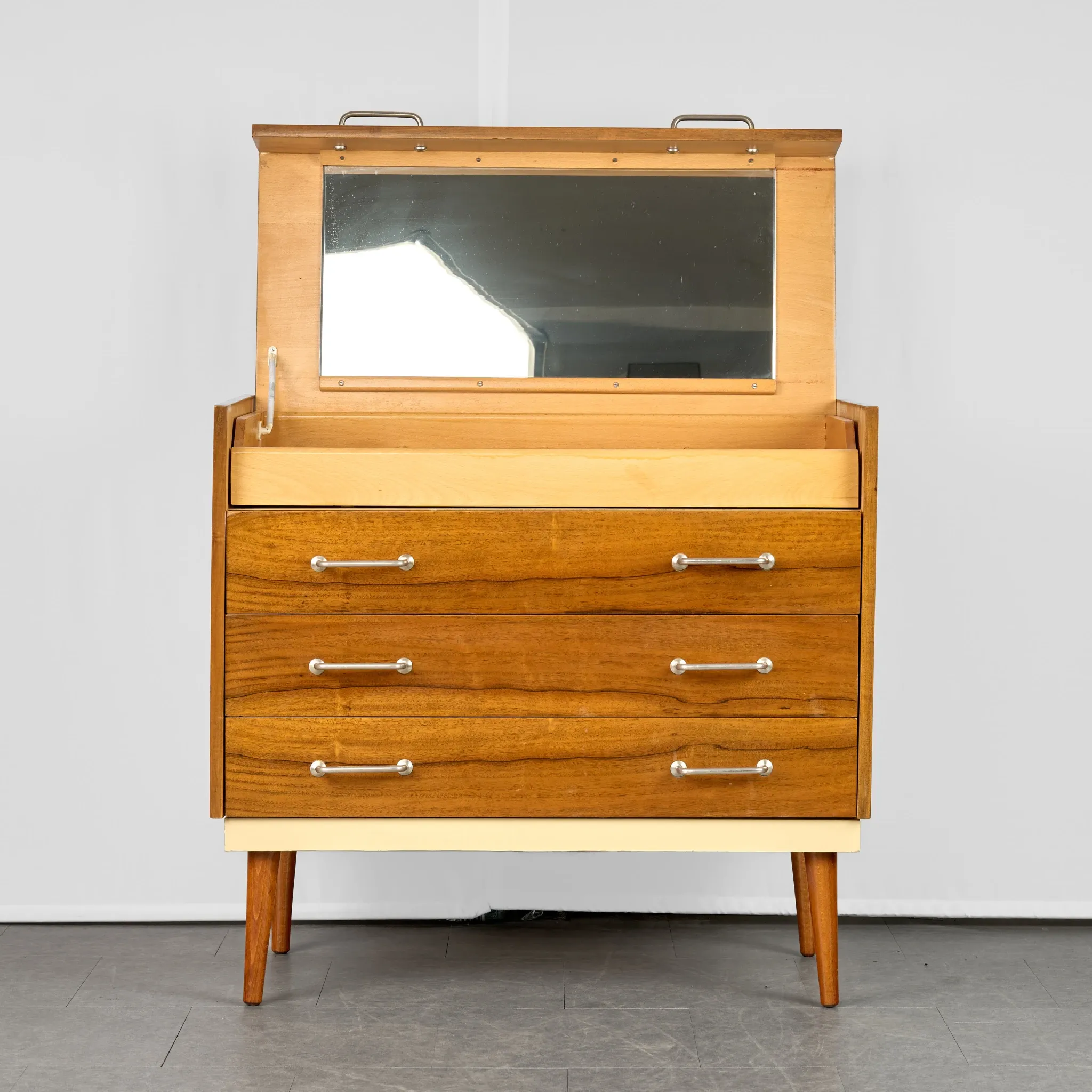 Commode vintage / Table de maquillage, années 1960, Tchécoslovaquie