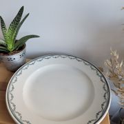 Assiette de présentation Saint Amandinoise n°6510