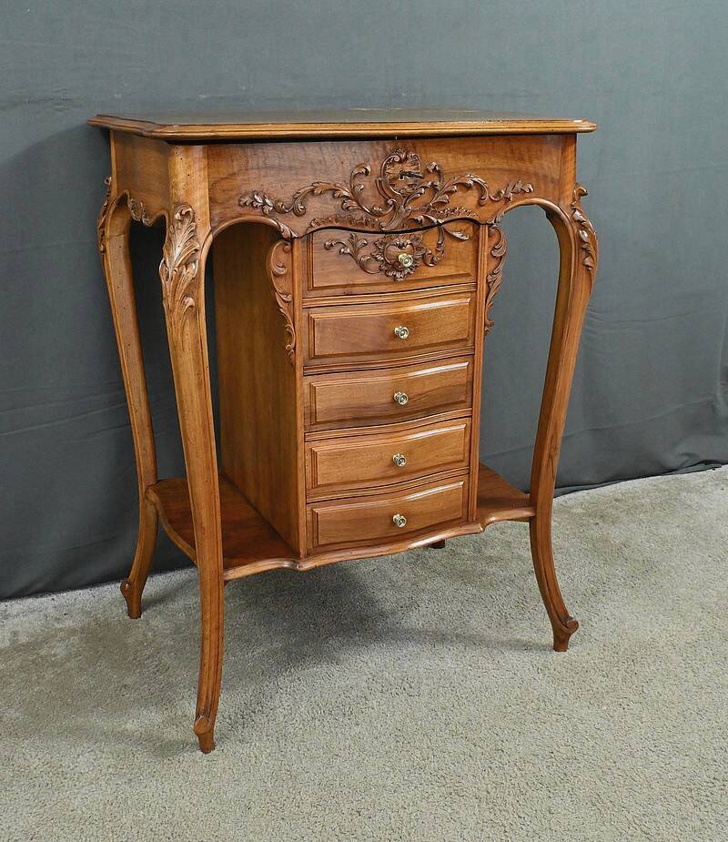 Walnut Coffee Table, Louis XV Style – Early 20th Century