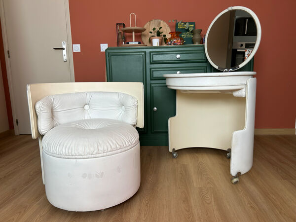 coiffeuse Dilly Dally par Luigi Massoni pour Poltrona Frau