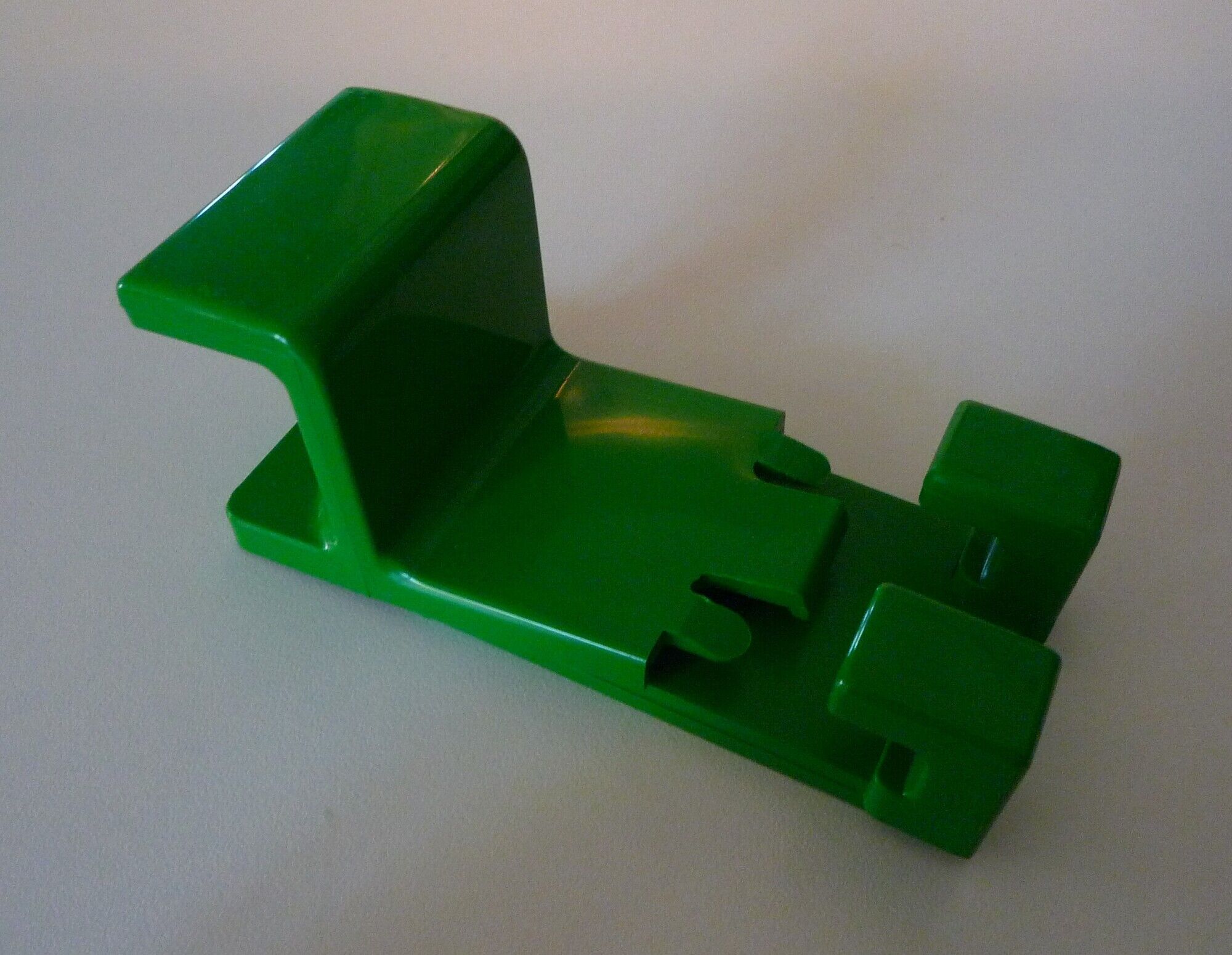 Paire de patères verte, design Olaf von Bohr 70