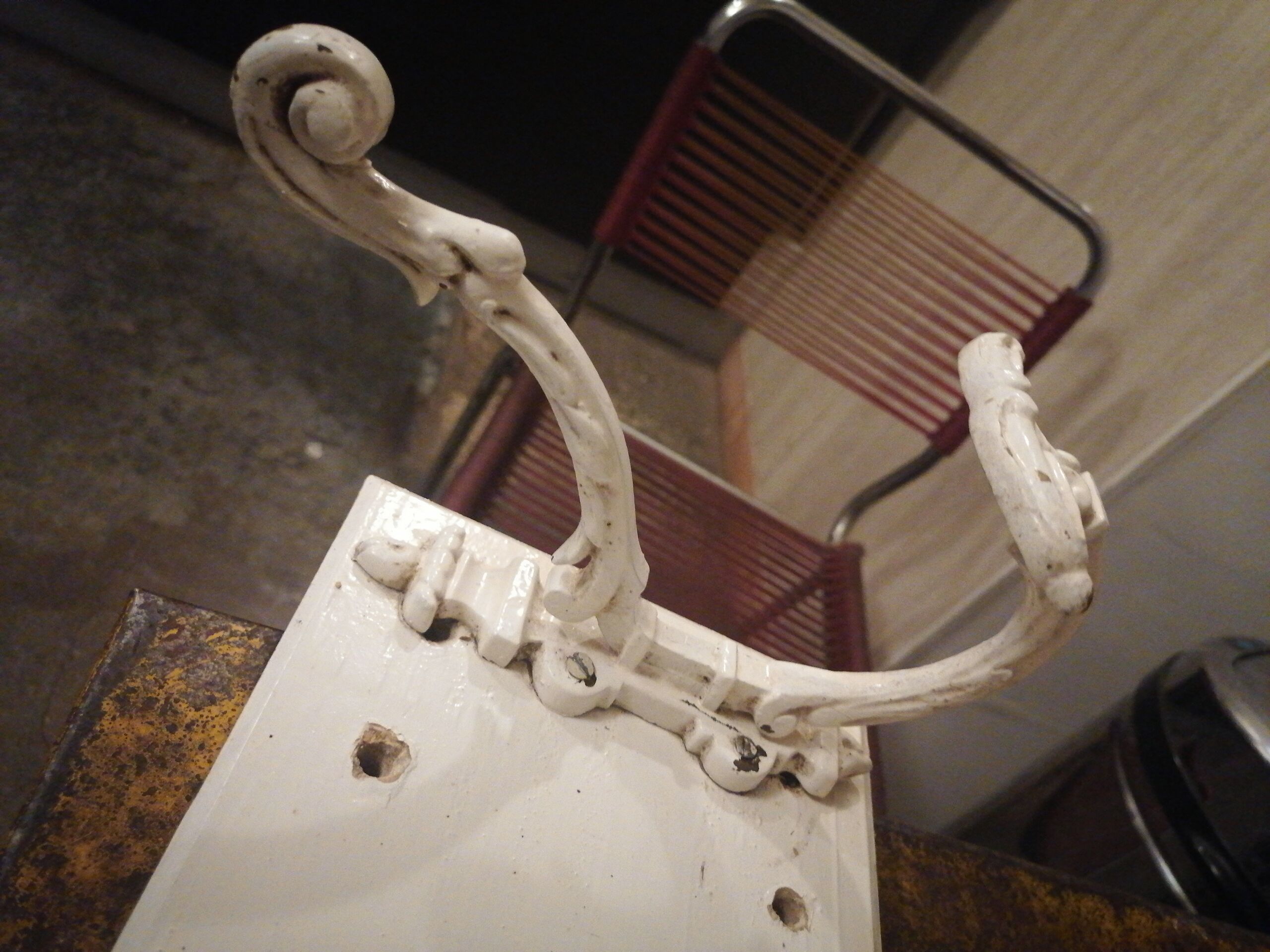 Coat rack with 4 old wrought iron and wooden hooks