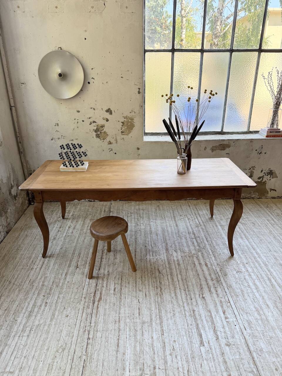 Table campagne provençale style Louis XV merisier