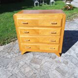 Compass-legged chest of drawers