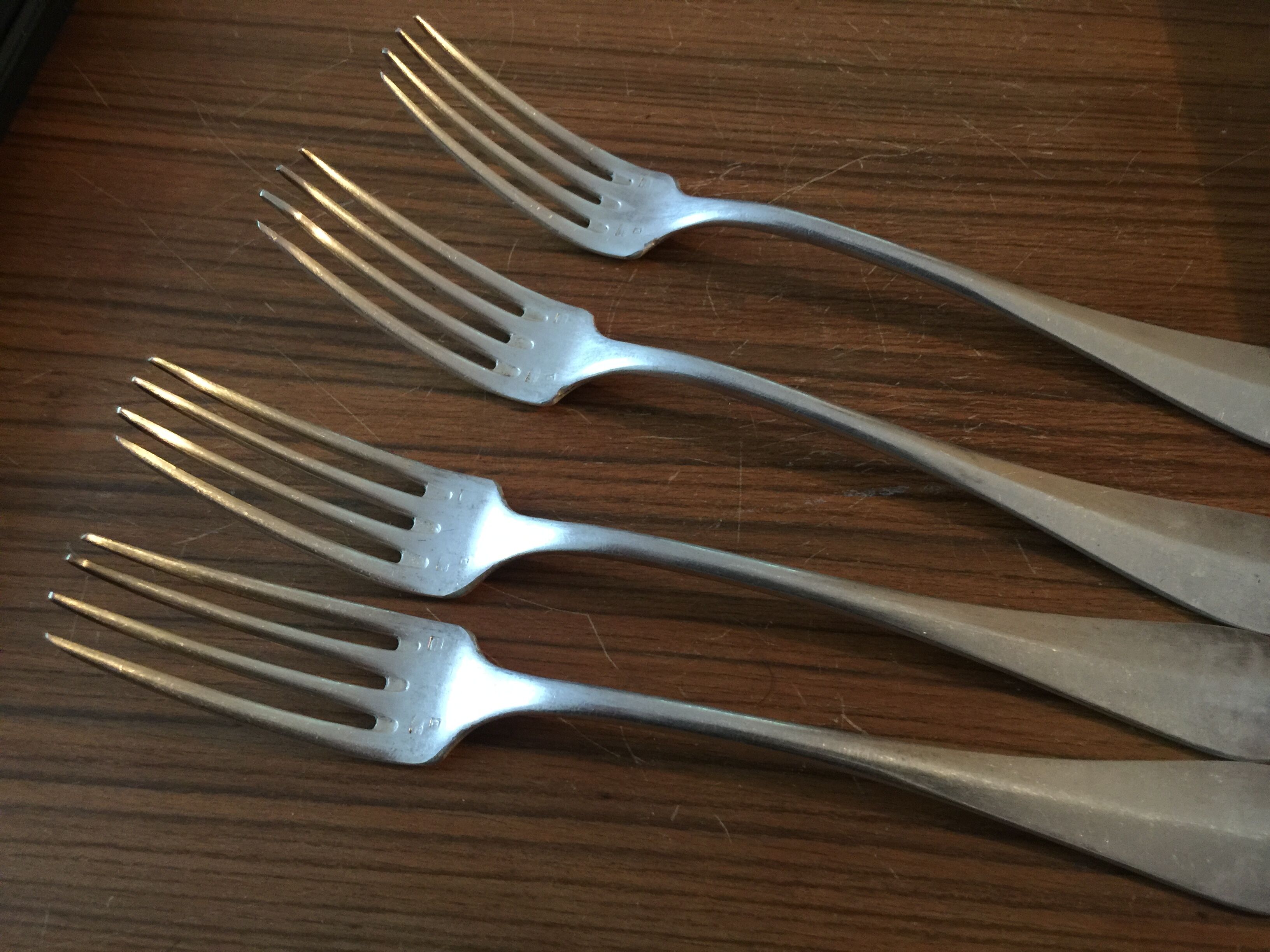 Silver metal cutlery