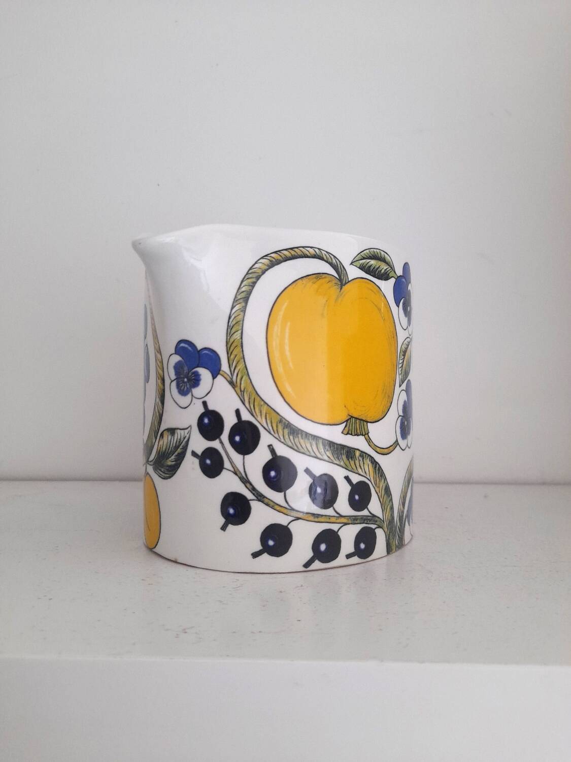 Water jug Arabia Finland model Paratiisi