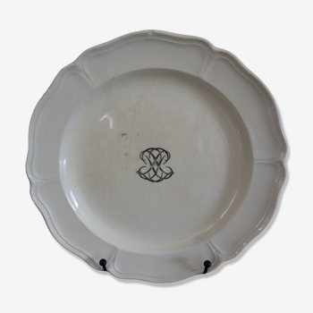 Assiette de Wedgwood en faïence anglaise 19e monogramme noir