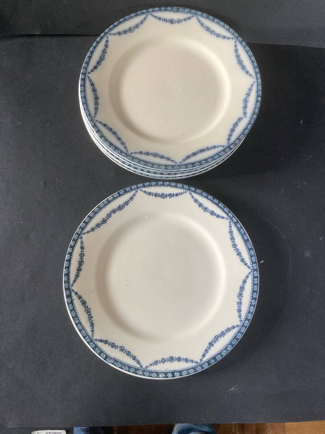 Set of 6 iron earth plates