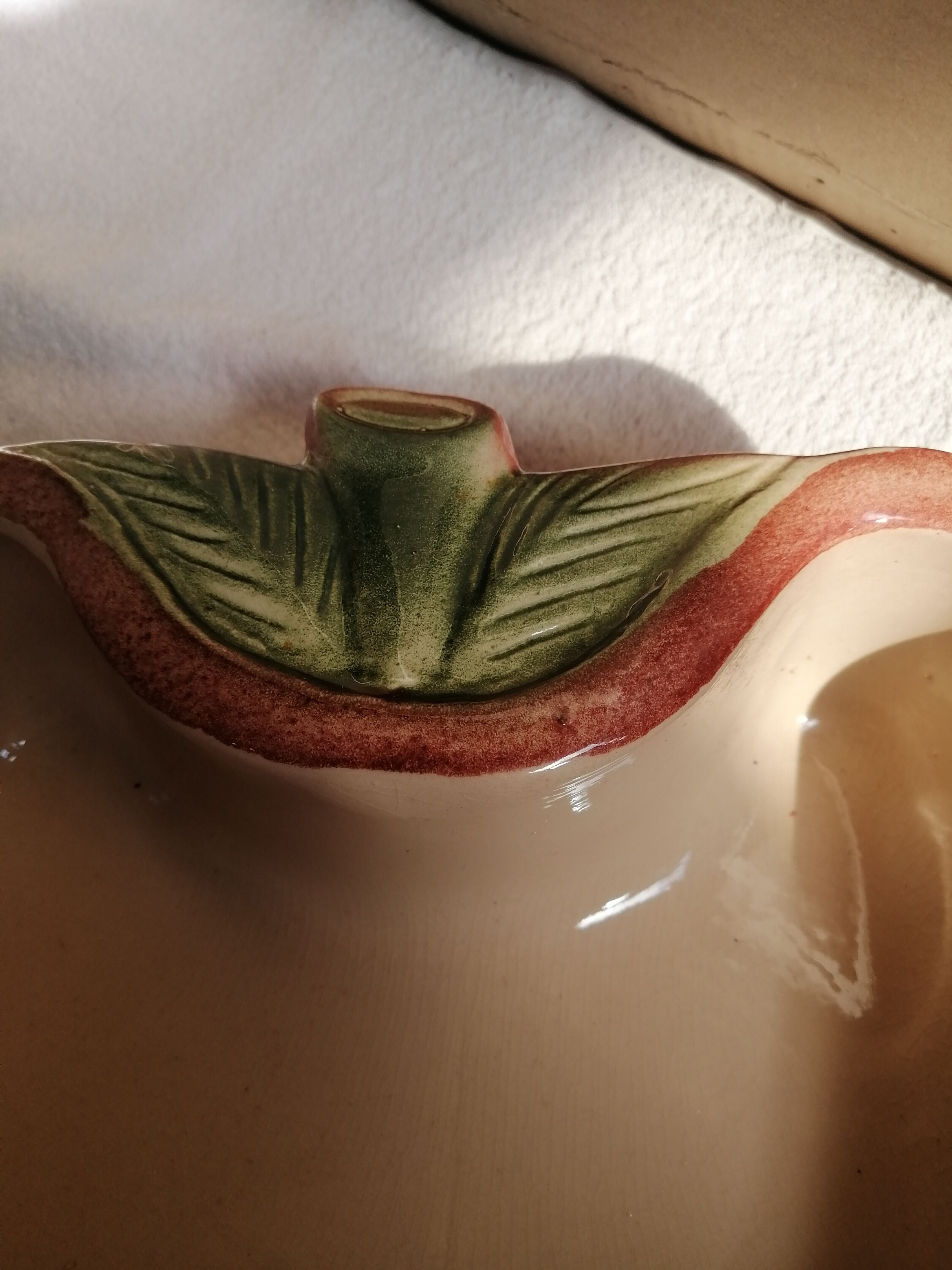 EMPTY DISH POCKET CERAMIC SLIP