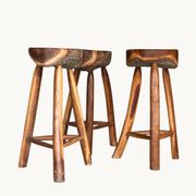 Un ensemble de trois tabourets, France années 60.