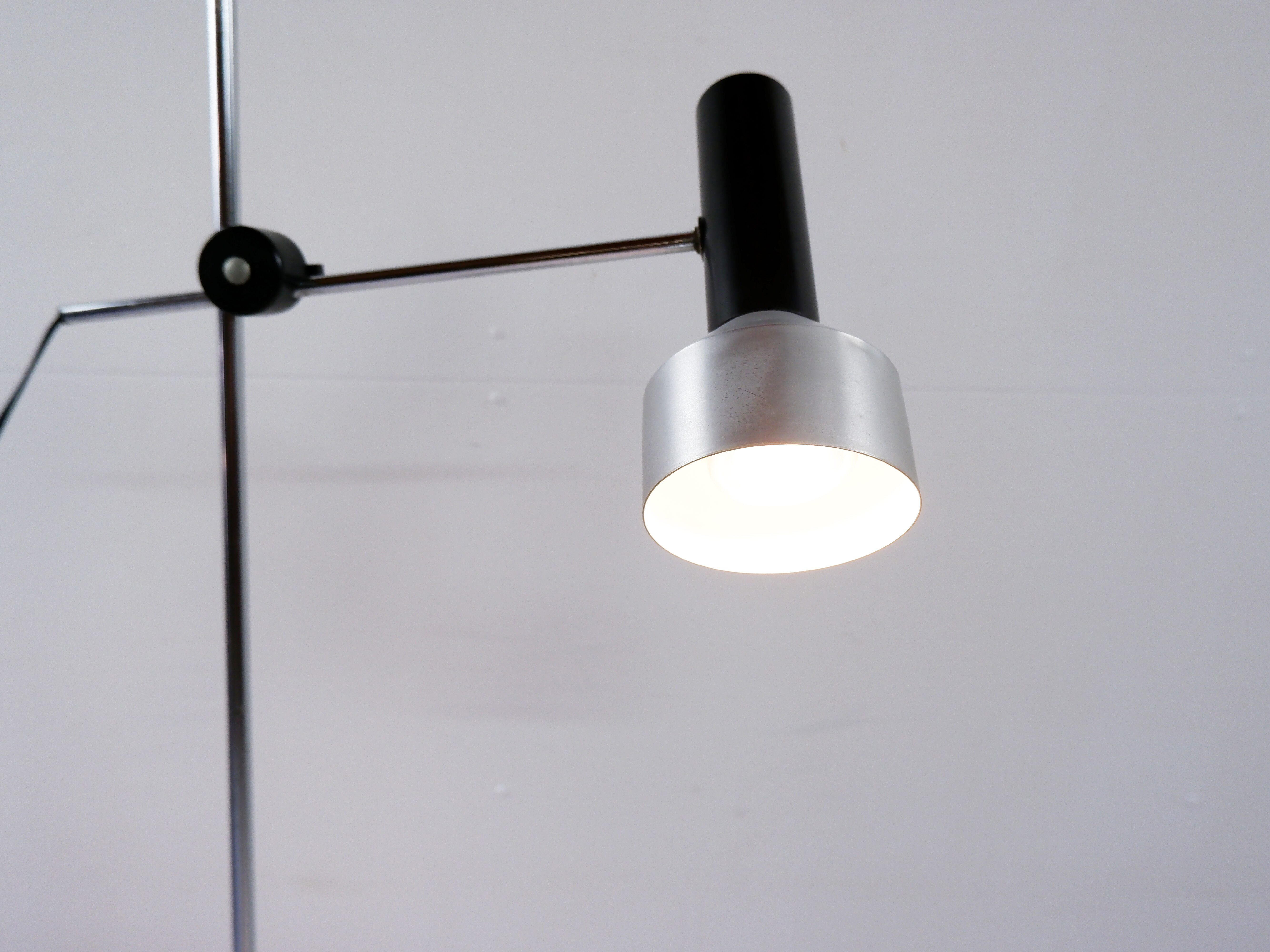 Adjustable pendalarm floorlamp, 1960s