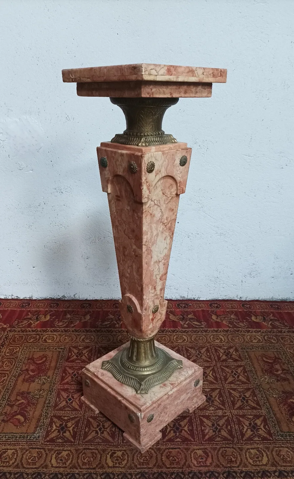 High Louis XVI column in marble and bronze