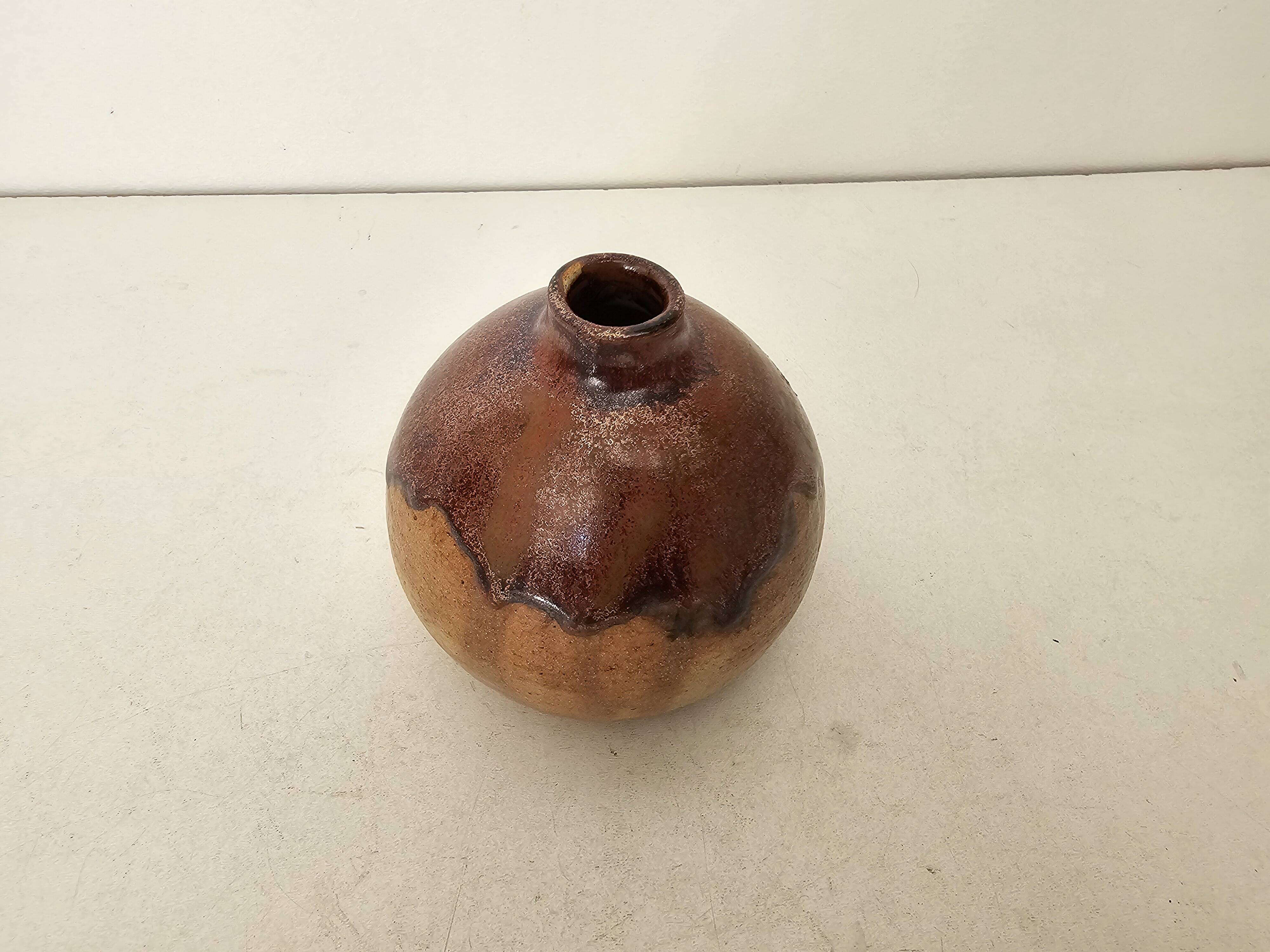 Glazed ceramic ball vase soliflore signed JL
