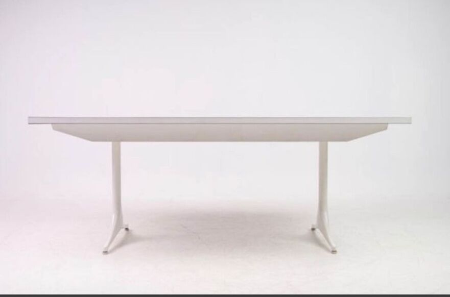 F66 dining table by George Nelson for Herman Miller