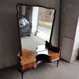 Italian Mid-Century brown wooden and brass dressing table with large mirror, 1950s.