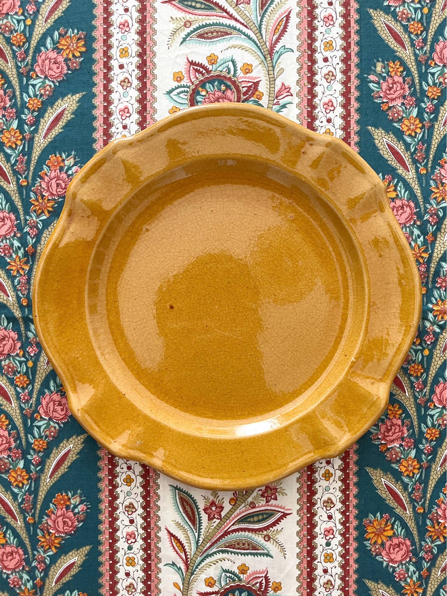 4 dessert plates in ceramic Pichon Uzes ochre yellow