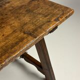 Table espagnole du XVIIIe siècle