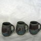 Lot de 3 mugs miniature en grès gris-vert - Denbac - début XXème