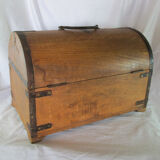 Wooden bottle holder box