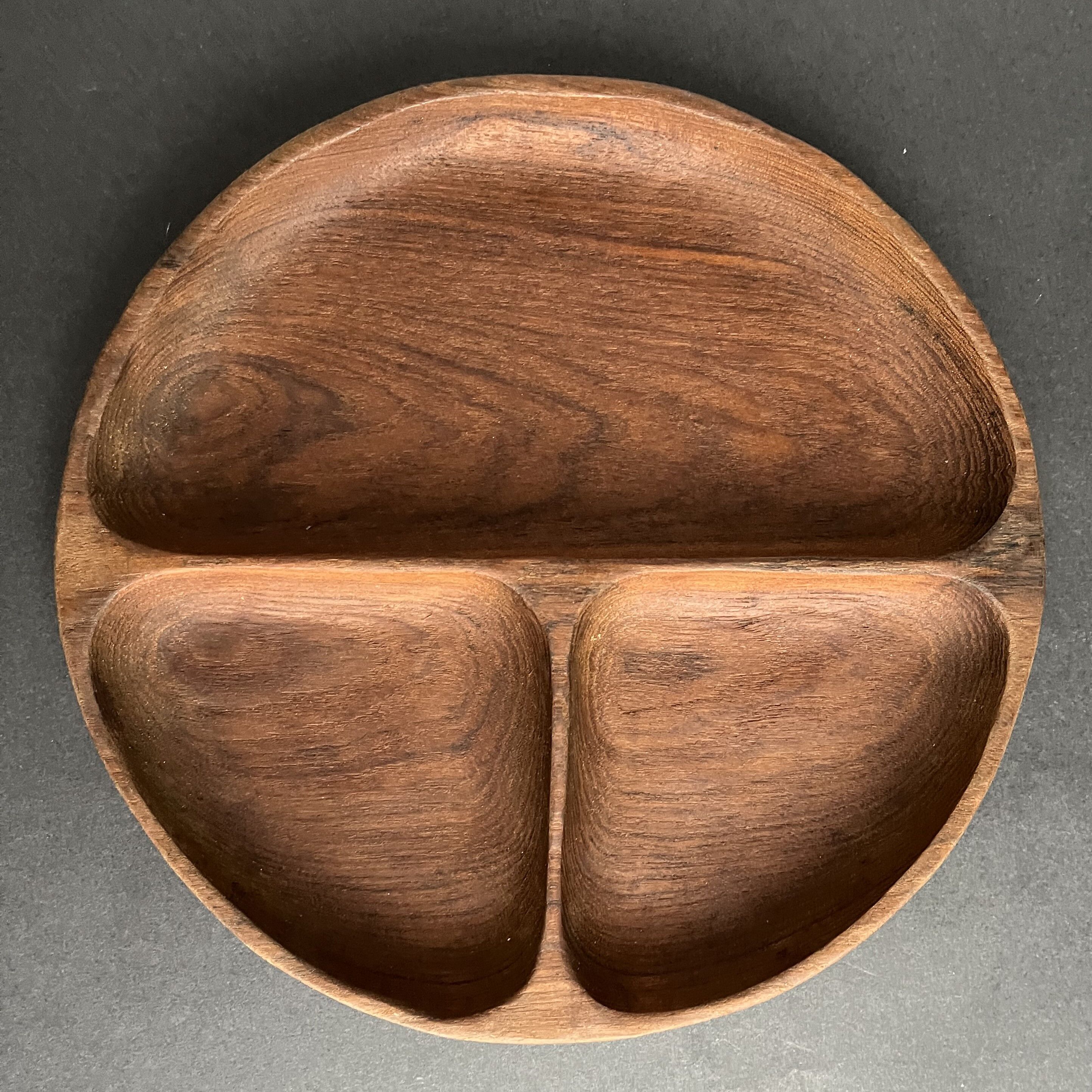 Set of 2 wooden fondue plates