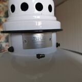 Enamelled metal suspension