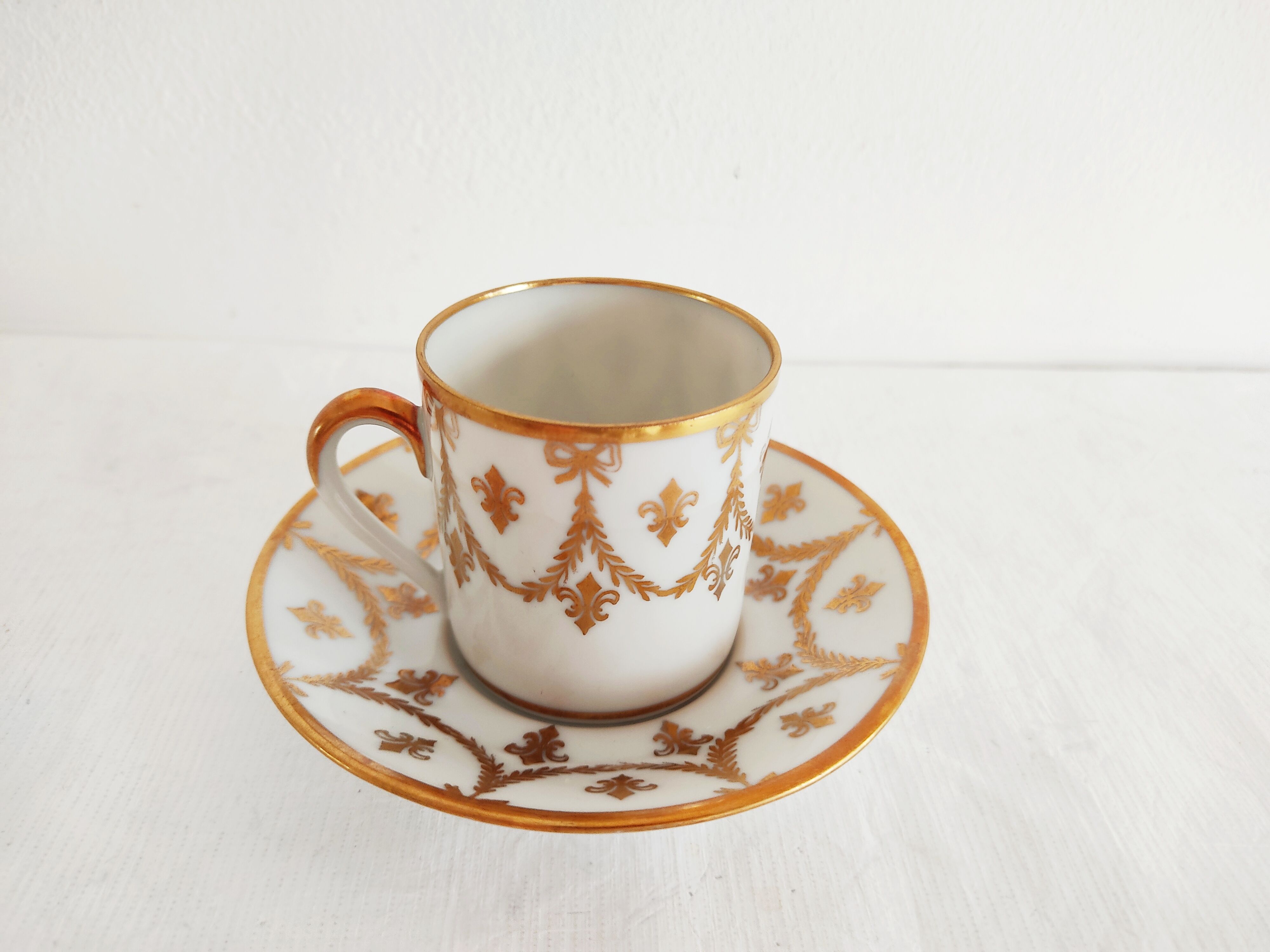 Cup and sub-cup Bavaria German porcelain