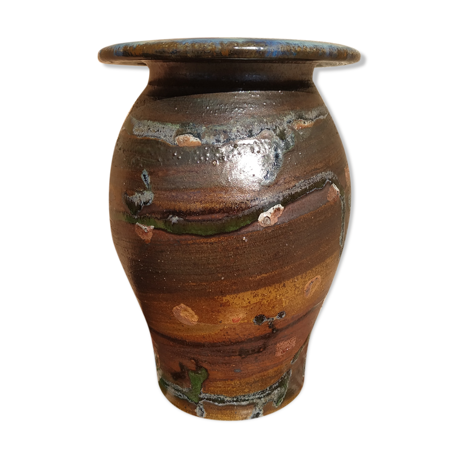 Sandstone vase with richard Dewar salt