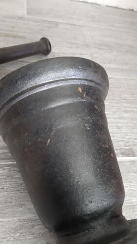 Cast iron mortar and pestle