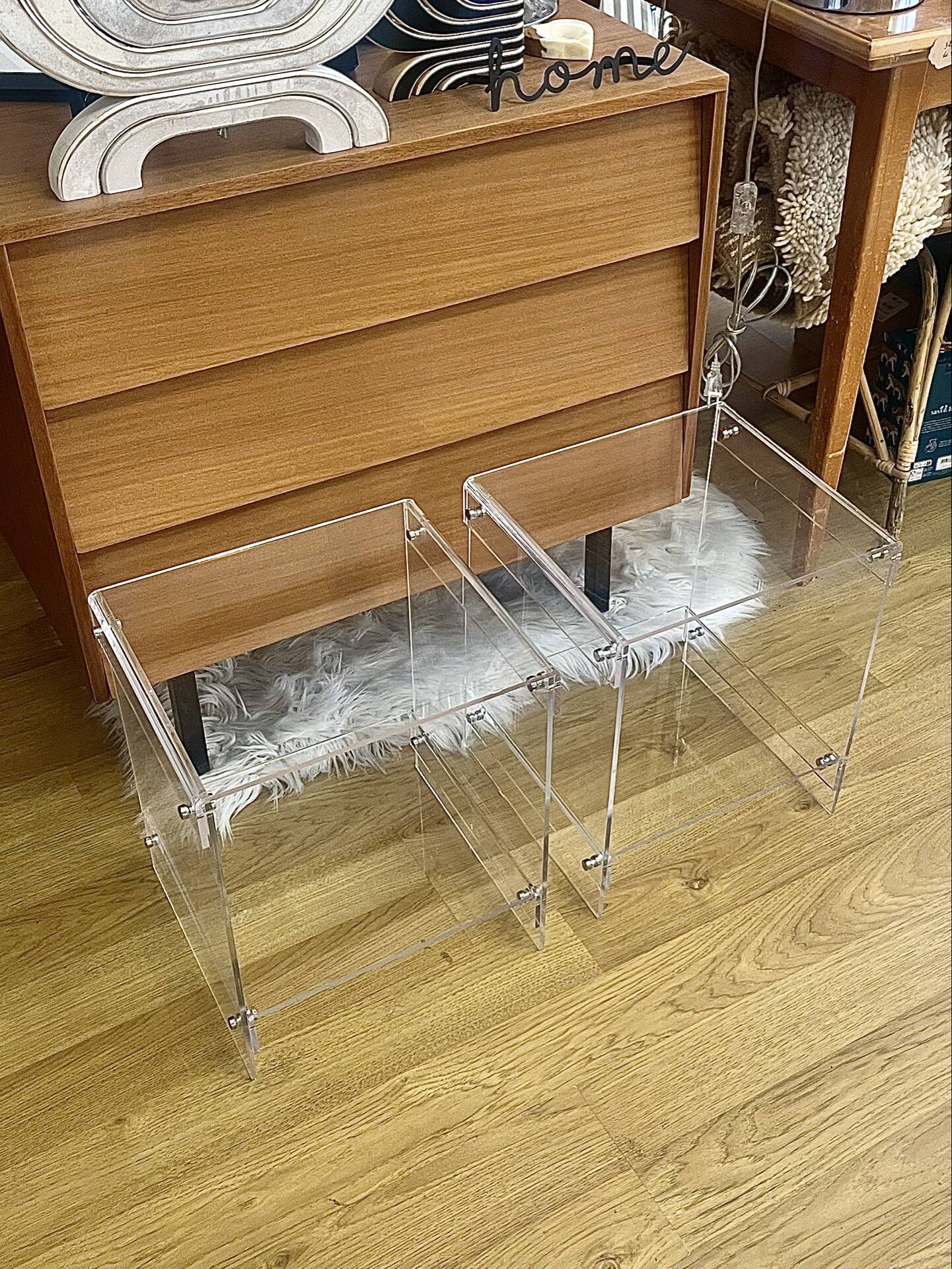 Pair of bedside tables in plexiglass — Michel Dumas for Roche Bobois, years