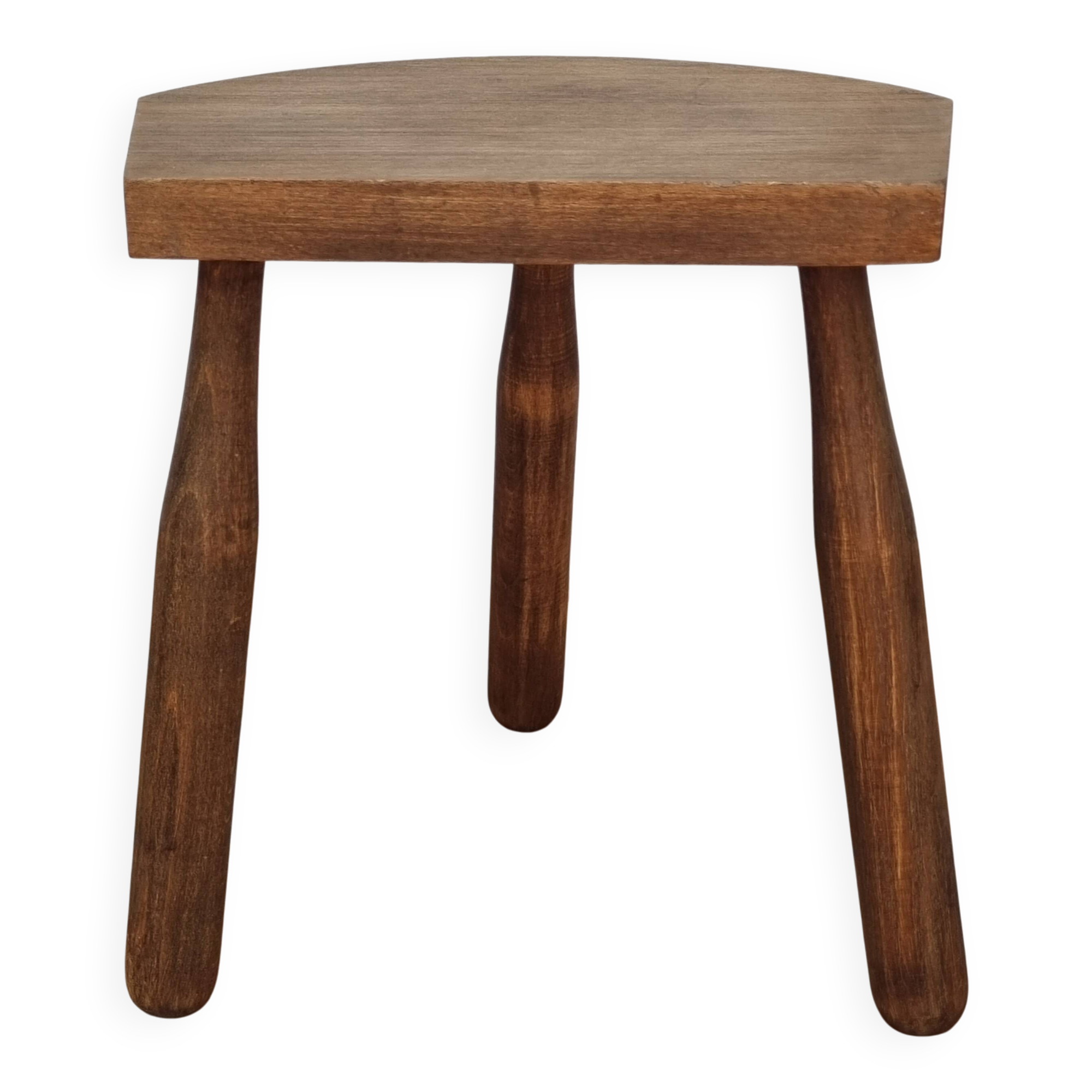 Tabouret bas tripode en bois massif, design organique brutaliste, années 70